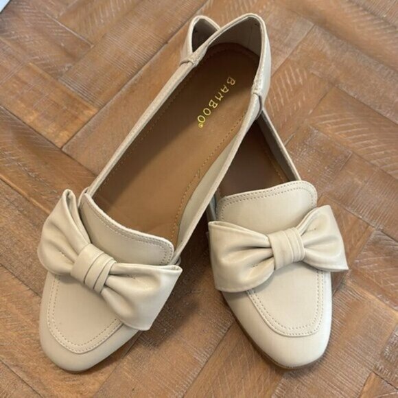 Bamboo Yuppie Slip On Faux Leather Classic Loafer Shoe With Bow in Ivory - Picture 4 of 8